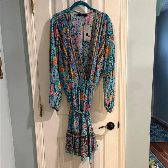 Zesica Dresses & Skirts - Floral V-Neck Midi Dress - Multicolor